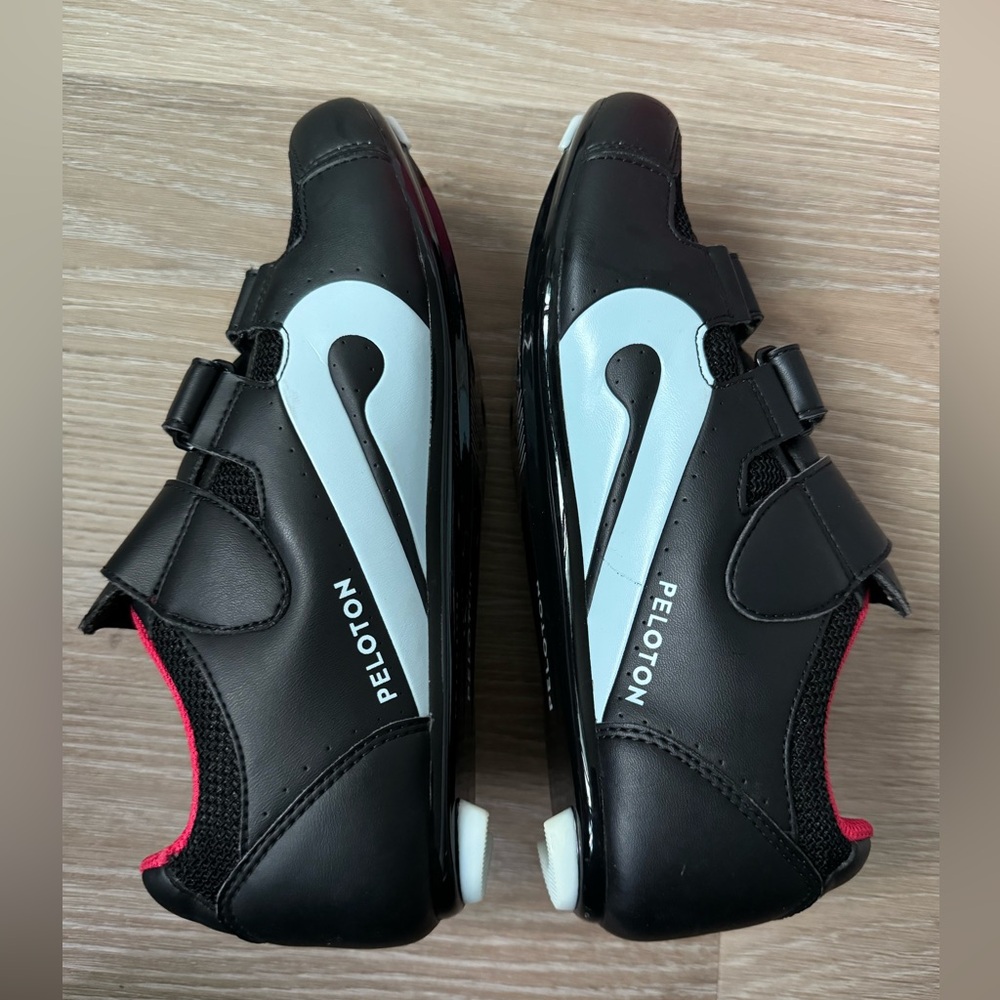 Flash sale 🙌🏻Peloton Cycling Shoes for Peloton Bike and Bike+ w/o cleats